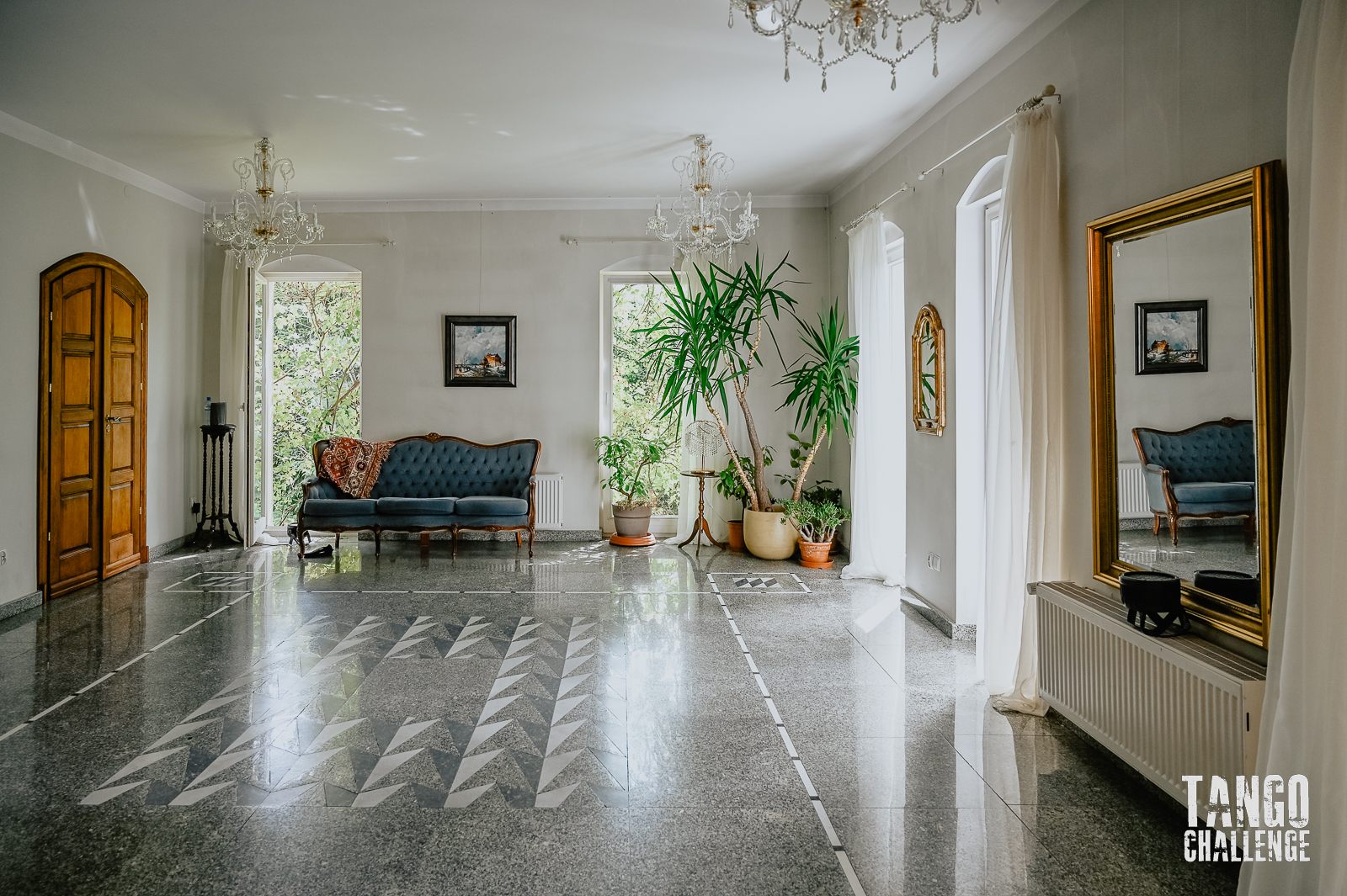 Sala taneczna w zabytkowym pałacyku przy ul. Szczecińskiej 1 w Koszalinie